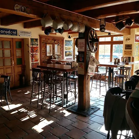 U Anny šmejdířky Nymburk